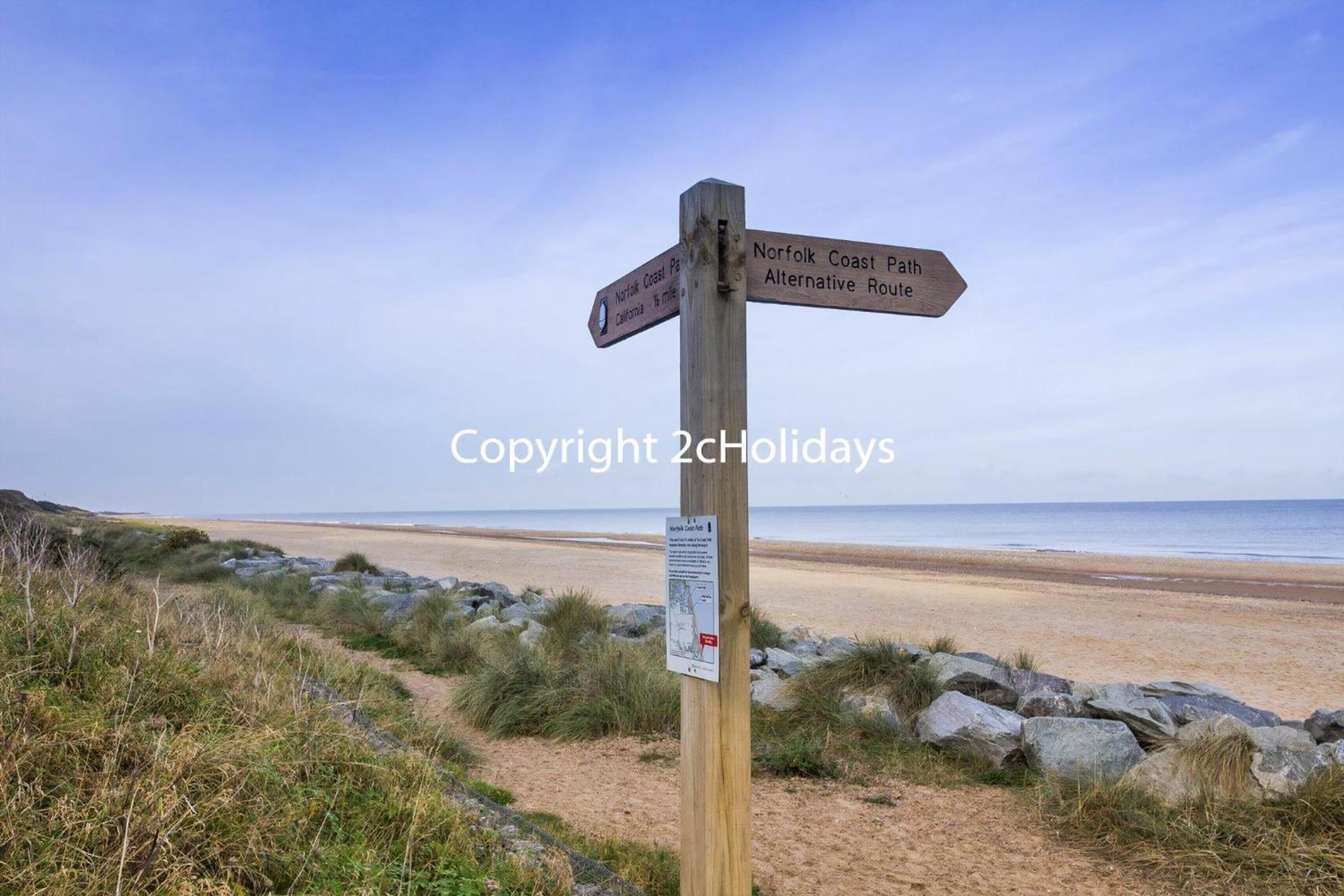 Lovely 8 Berth Caravan At California Cliffs Nearby Scratby Beach Ref 50060E Great Yarmouth Exterior photo